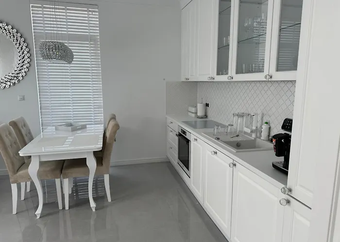 Apartament Glamour 10B- Premium Z Basenem