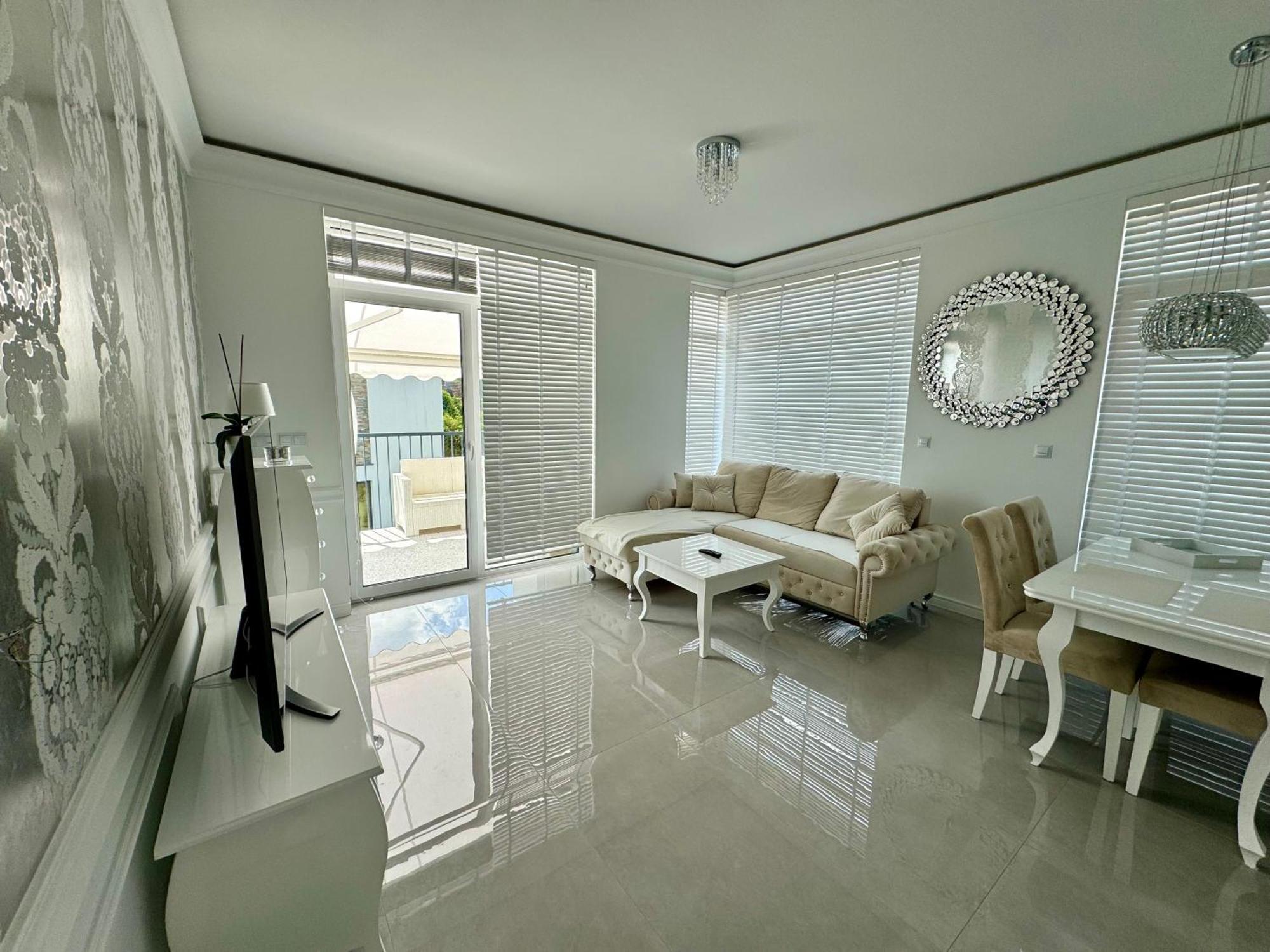 Glamour 10b- Premium Z Basenem Apartment *